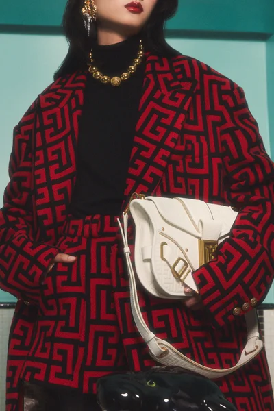 Look 17